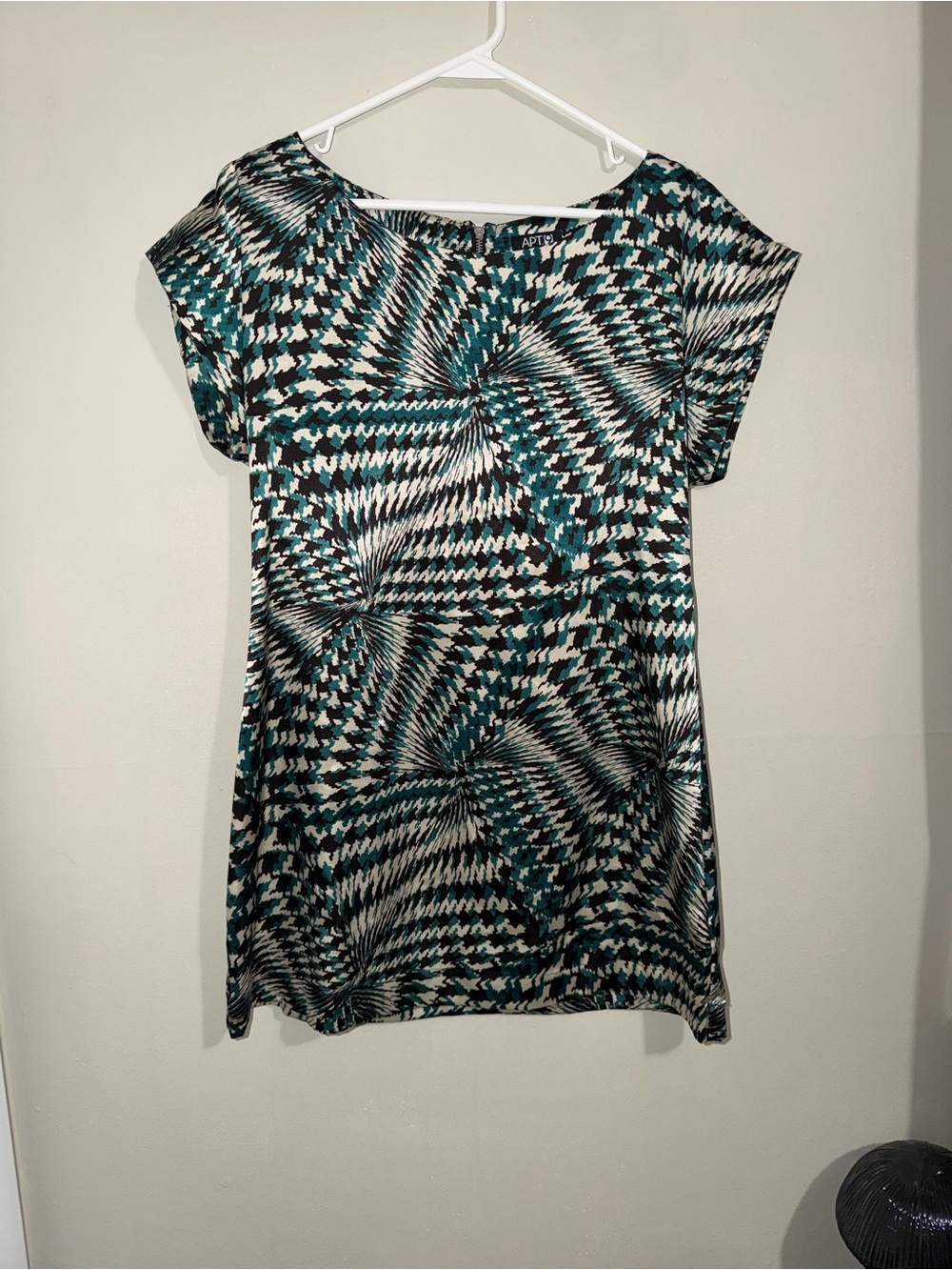 Apt. 9 Teal Black & White Abstract Print Blouse – Size M
